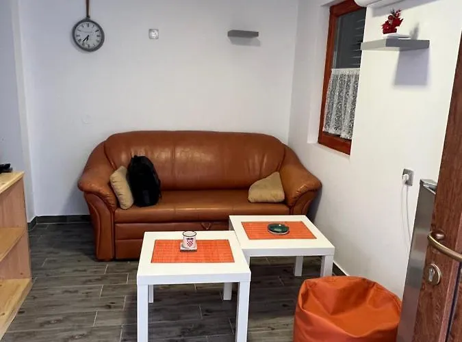 Linic Apartment